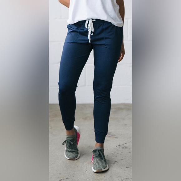 Zyia Cozy Jogger - Picture 6 of 9